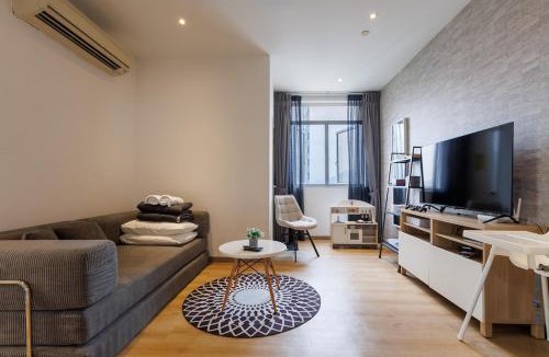 Tanjung Bungah Apartment | Island Plaza Family Suite for 5 Guests Shopping Mall Downstairs