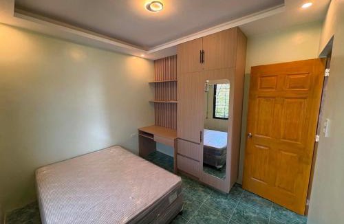 Tangub Apartment | Ideal for Family or Group of Friends