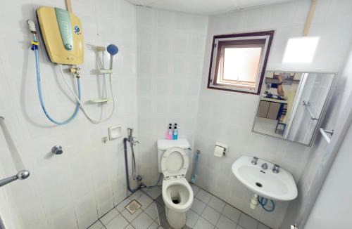 Kampung Meraga Beris Apartment | Tiktoki Apartment 15C Kijal