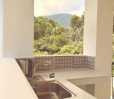 Yumbing Hotel | Central 1 Suites