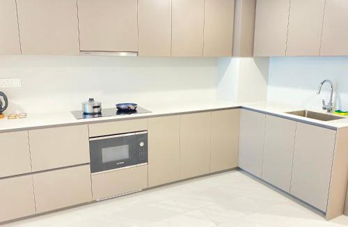 Golden Triangle Apartment | Luxury suite by eaton