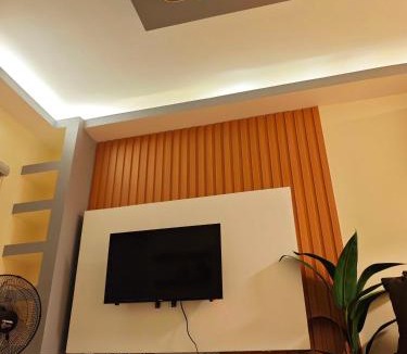 Alabang Apartment | Condo Unit, 2 Beds, Wi-fi, Free Amenities