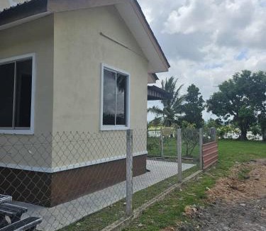 Arau House | D'Shazly Homestay Village