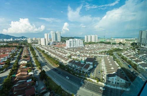 Kampung Sepuluh Apartment | Spacious 3 Bedrooms by Cozy Home