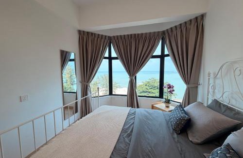 Kampung Pantai Dusun Apartment | SEAVIEW - BEACHFRONT - 2BR Apartment - Corner Unit- Mutiara Melaka Beach Resort Pantai Puteri