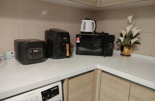 Shah Alam Apartment | Zamdyna Homestay Pool Icity Shah Alam