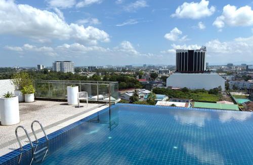 Batu Lintang Apartment | Kuching Kozi Square Mountain View 5A
