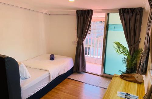 Penampang House | New Taman Park homestay near airport 塔曼民宿 6pax