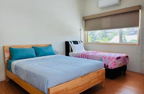 Malacca City House | A Classic Heritage Mansion in the Heart of Melaka, Max 12 Pax, Park 6 Cars, Walk to Local Nyonya Restaurants & Tourist Site, COMFY HILL 2