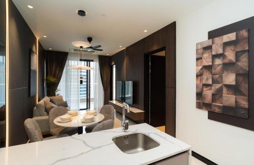 Golden Triangle Apartment | Skylon Residences Bukit Ceylon by CoBNB Plus