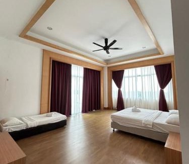 Miri Apartment | Bay Resort Penthouse by Evernent