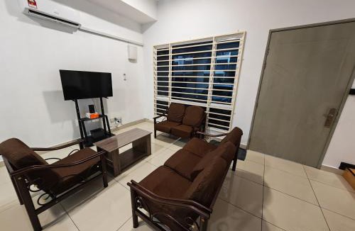 Penampang House | JN Villa Homestay 5 Bedroom house, Near Airport Kota Kinabalu