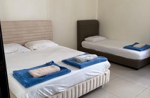 Darat House | 30PAX 7BR Villa with Kids Swimming pool, TV, Pool Table n BBQ near SPICE Arena Penang 9800 SQFT