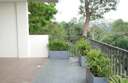 Morong Apartment | Vine and Canopy