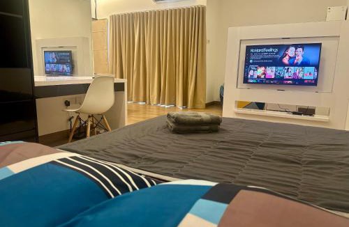 Seri Kembangan Apartment | Private Entire Studio Free Netflix 1 Parking Cheras