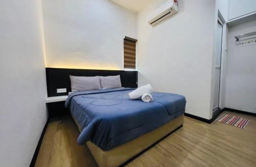 Malacca City House | Villa in the Central Melaka for Families, Wide Balcony with Kids Pool and BBQ, COMFY HILL