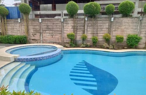 Matandang Balara Apartment | Nature-inspired Staycation with Outdoor Garden Veranda