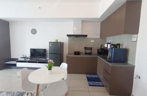 Seksyen 14 House | Alinea Suites Shah Alam by Goldenrose