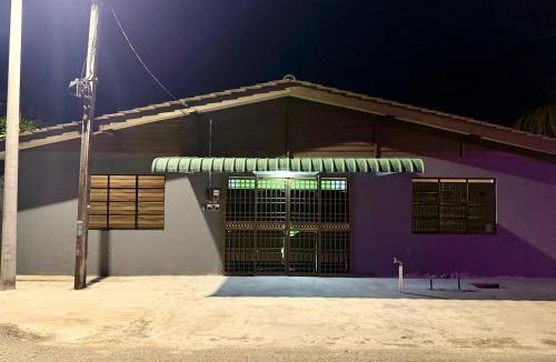 Kuala Terengganu House | Homestay De Acacia Rumah Nyatuh