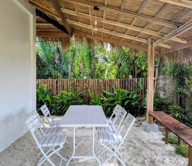 Port Barton Villa | Awan Villa Private 2BR Beach House Port Barton