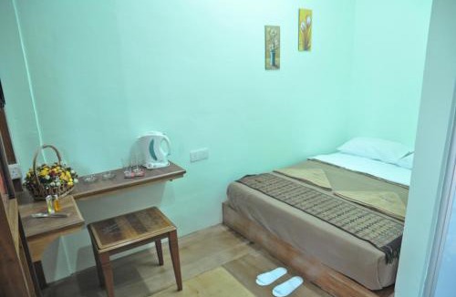 Pulau Tinggi Hotel | SHAZ Resort Pulau Tinggi