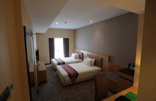 Kampung Surabaya Hotel | Imperial Riverbank Hotel Kuching