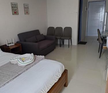 Bakilid Apartment | Homey studio in jtower residences
