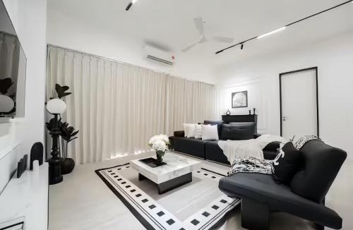 Batu Ferringhi Apartment | By The Sea Batu Ferringhi