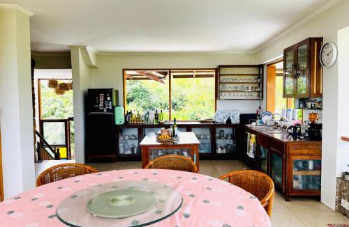 Puerto Princesa Bed & Breakfast | Sandybridge Eco Farm at Relly's Restaurant