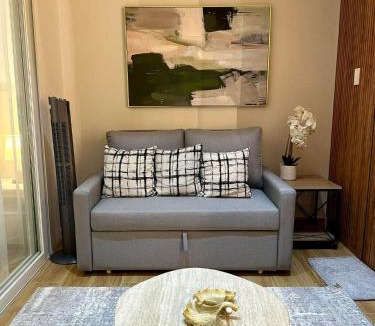 Laurel Apartment | Mitzis Place at Twinlakes Belvedere Tower 1