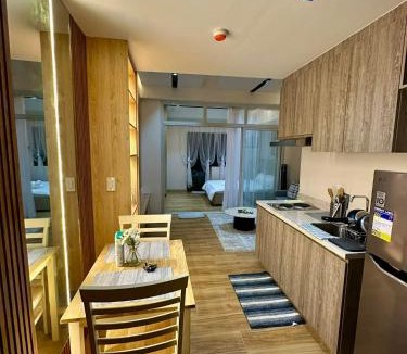 Laurel Apartment | Mitzis Place at Twinlakes Belvedere Tower 1