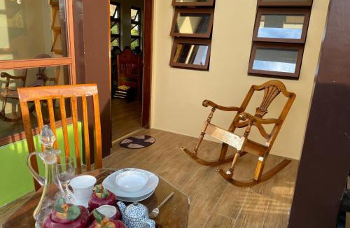 Guiuan House | B2-B Guesthouse