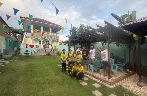San Remigio Bed & Breakfast | Lucenas B&B near Maravilla White Sand Beach
