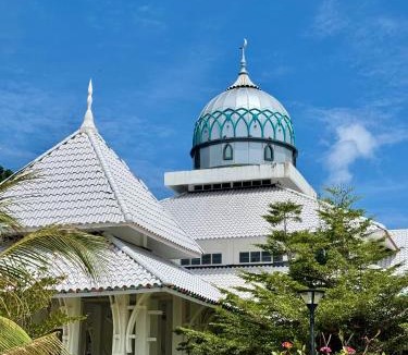 Kampung Pasir Hantu House | Summer village