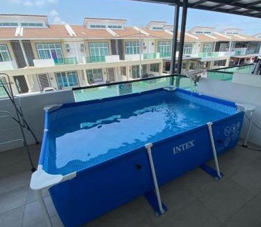 Kampung Keladi House | Sentosa Grand Homestay