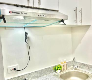 Mandaue Apartment | 2BR Family Condo for 6pax near IT Park Budget Stay at Urban Deca Homes Banilad by Gerra unit Nathan