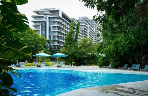 Maribago House | Top Floor Studio Non-Resort Unit Tambuli Tower D