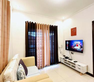 General Santos House | Fully Air Conditioned Home City Center 24H Security Wi-Fi Netflix