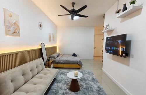 Johor Bahru Apartment | 3 min Paradigm, 5 min Sutera Mall, Garden Studio