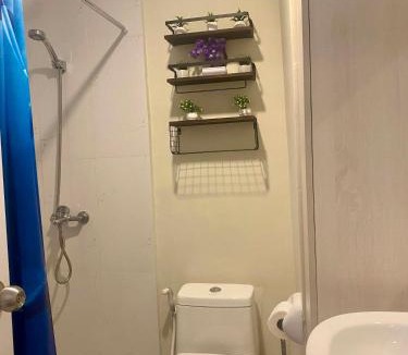 Mactan Export Processing Zone Apartment | Lolit cozy condo
