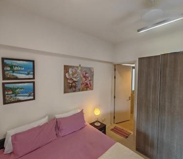 Batu Ferringhi Apartment | By The Sea Fully Seaview all rooms Beach front