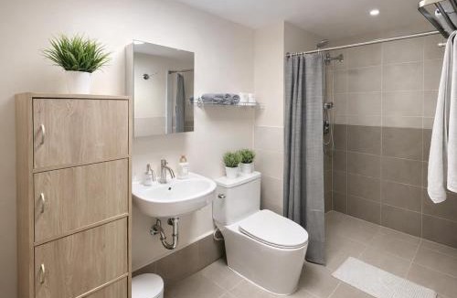 Punta Engano Apartment | New Ocean 1BR near Mactan Airport Pool & Rooftop Terrace