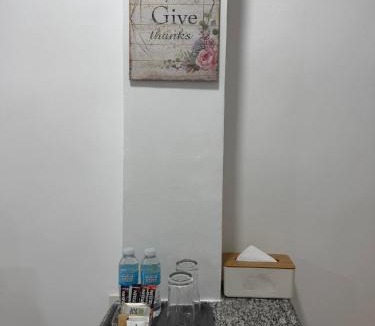 Allen Apartment | Pinkys Guest House