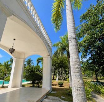 Olango Island Hotel | Casablanca by the sea