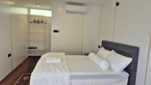 Kampung Penarik House | Ilham Penarek Pantai Penarik
