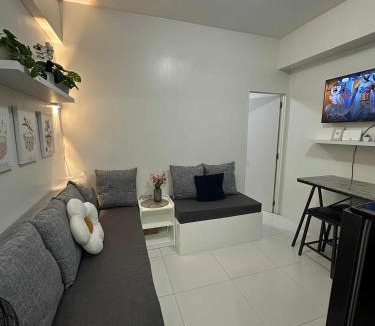 Naga Apartment | NagaCityRiverEdge 1BR Apartment