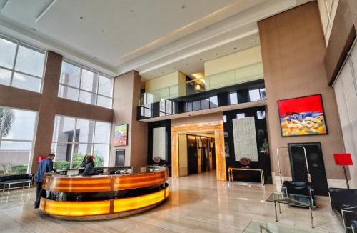 Bonifacio Global City Apartment | BGC South of Market near SM Aura