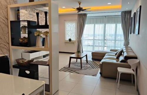 Sekinchan Apartment | Sekinchan Paddy via Seaview Home 高楼 看海 稻田 民宿