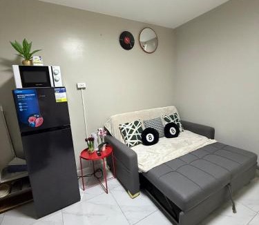 Paranaque Apartment | Monarch Parksuites 1BR with balcony
