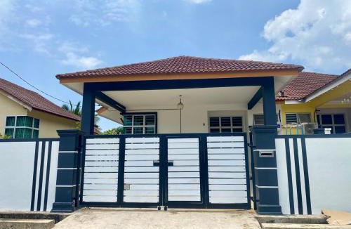 Pelindung House | Jenhan Homestay Kuantan - Semi-D, Indoor Kids Playground